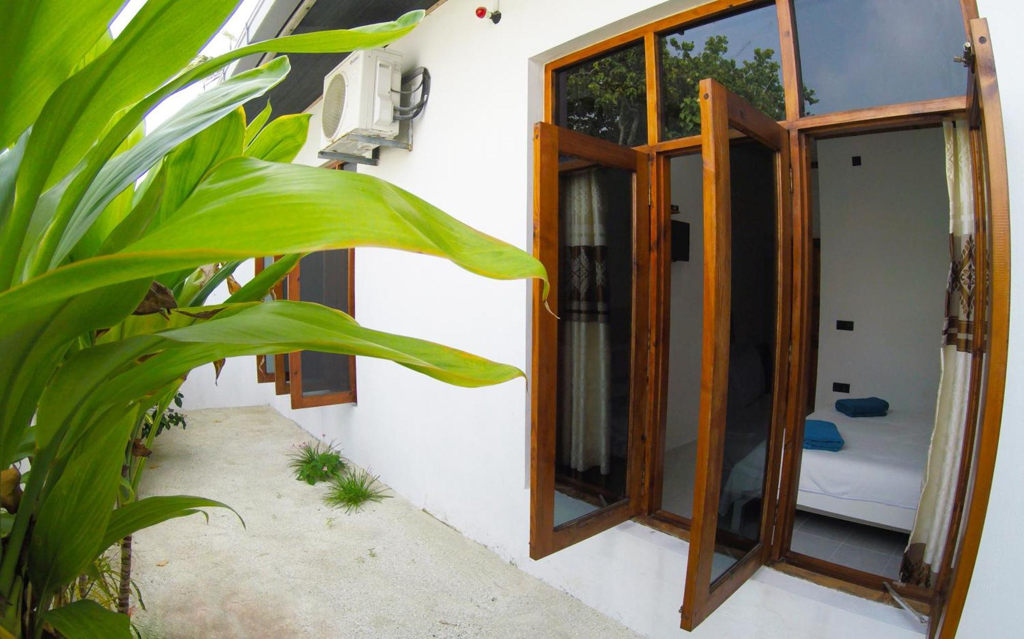 Ithaa Beach Guraidhoo  Exteriör bild